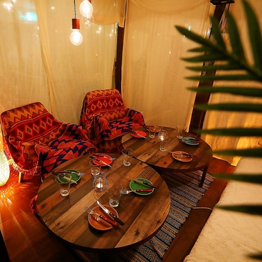 CAFE＆BAR NOOON ヌーン 八王子駅店の雰囲気1