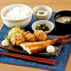 鶏から・縞ほっけ定食/カキフライとあじの開き定食 各