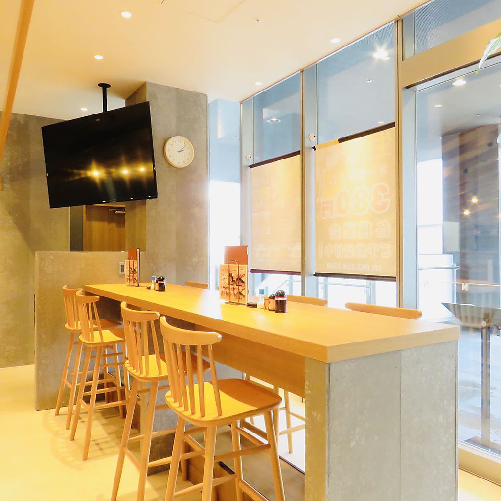 お一人様用カウンター席