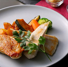 北海道産　地鶏モモ肉とムネ肉の低温ローストグリル　200ｇ