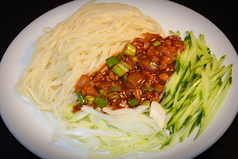 ジャージャン麺