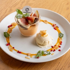 蘭王たまごのプリンいちじく添え