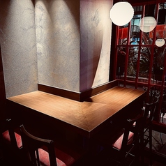 《1階席/清花》窓際のお洒落なカウンター席