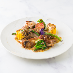 山形県産ハーブ鶏もも肉のロースト　マスタードクリームソース