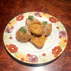 ミートソースとキヌアのスップリ ローマ風コロッケ