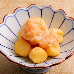 揚げニョッキと生帆立酒盗