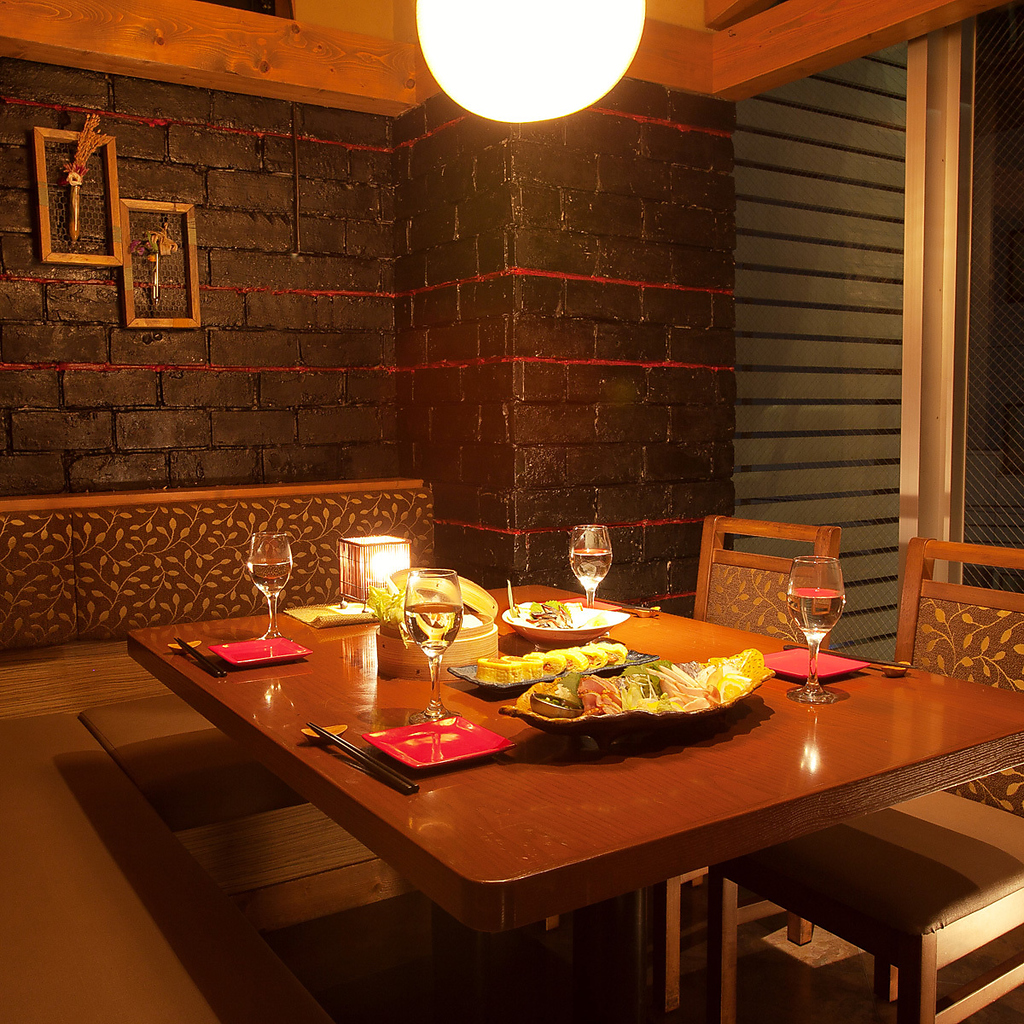 焼き鳥 天神 大名 個室 掘りごたつ 居酒屋 焼鳥 肉 魚 飲み放題 誕生日 貸切 完全個室 女子会 もつ鍋