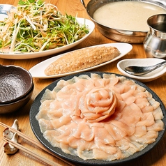 豚のしっぽと鶏のとさか 難波店の特集写真