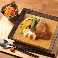 栄養満点の骨付きチキンカレーで大満足♪