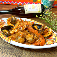 リングイネ(ロングパスタ)ペスカトーレ ロッソ