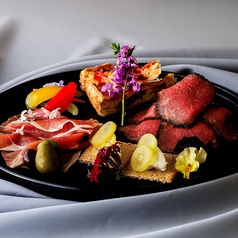 本日のお任せ前菜盛り合わせ