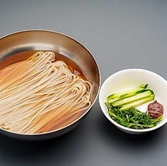 《麺類》梅しそ冷麺