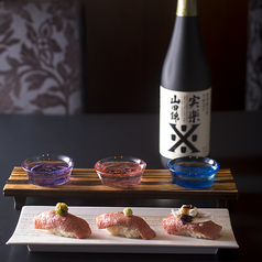 神戸ビーフの炙り寿司　3貫の写真