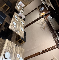 落ちついて飲める雰囲気です。12名様～2階席の貸切も承っております！！