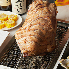 羊の足の丸焼き