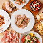 生ハム・アヒージョなど自慢の逸品料理目白押しの2時間飲み放題付コース5000円～(税込)