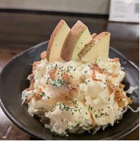 岡本家のリンゴ入りポテサラ