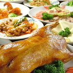 北京ダックをつけるのもオススメ！本場の味をどうぞ♪