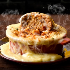 【SNSで大バズリ中】溶岩チーズハンバーグパスタ！の写真