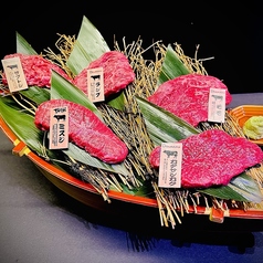 和牛熟成肉５種舟盛り