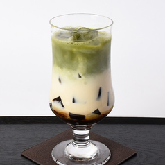 黒糖抹茶ラテ(黒糖ゼリー入り)