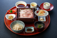 豪華ランチを堪能！御膳を多数ご用意しております。