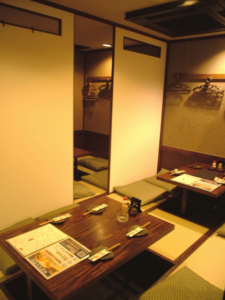 ワイワイ飲み会に☆人数に応じて仕切れるお座敷で、会社仲間も家族も友達も!!皆で飲み会だぁ～！！