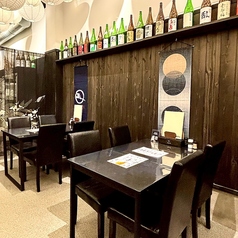 4名席を2卓ご用意しております！