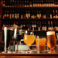 豊富なドリンクが楽しめるビアバル