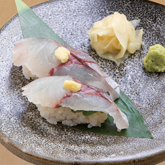 <7月の逸品>関あじの握り(2貫)
