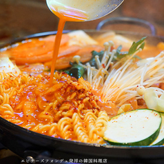 韓国料理 ホンデポチャ 新大久保本店の特集写真