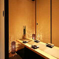 落ち着きのある和空間は千葉駅周辺での個室宴会に最適◎!扉付きの個室となっておりますので、周囲を気にすることなくお客様だけのプライベートな空間で飲み会・宴会をお楽しみいただける空間です!