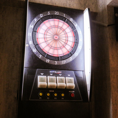 ダーツやカラオケ、ゲームが無料