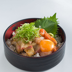 海鮮ユッケ丼