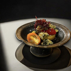 ブルーチーズとトマトのはちみつマリネ