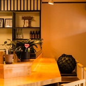 携帯電話の電波は、au、ソフトバンク、NTTドコモの各社が利用可能です。