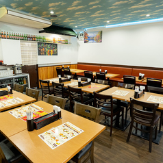 【20名~貸切OK!広々空間でスパイス宴会】店内は、仕切りがなく見通しの良い広々とした空間!主役の顔がどこからでも見えるため、会社宴会や歓送迎会、打ち上げなどの貸切パーティに最適◎人数に合わせてテーブル配置も自由自在。大森海岸周辺で「一体感のある楽しい飲み会」を企画するなら、ぜひ当店にお任せください!