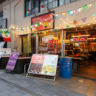 メキシコの屋台や市場の雰囲気を味わえます♪