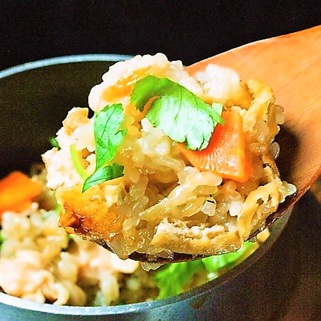 逸品料理もバラエティー豊富！お酒とともにお楽しみください