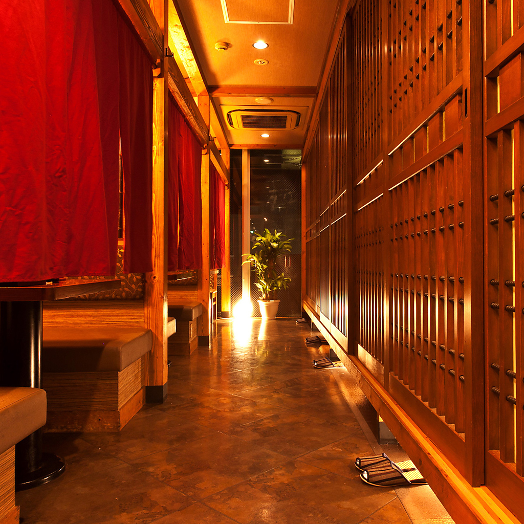 焼き鳥 天神 大名 個室 掘りごたつ 居酒屋 焼鳥 肉 魚 飲み放題 誕生日 貸切 完全個室 女子会 もつ鍋