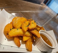 特製ソースのポテトフライ