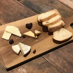 Table　Cheese3種