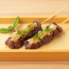 【肉料理】牛ハラミ串焼き(二本)