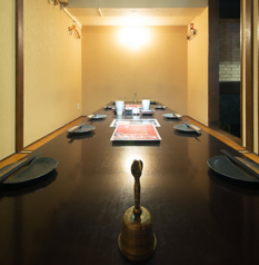 お座敷席は全12席です。会社のご宴会や仲間との飲み会などにぜひご利用ください。
