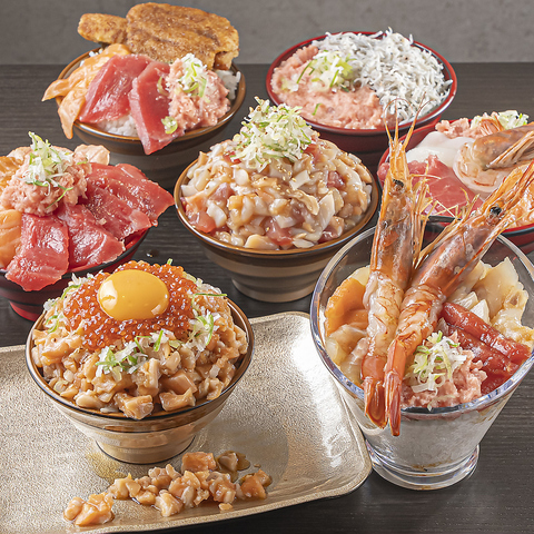 四条駅徒歩1分！旬の海鮮丼や名物ソースカツが楽しめるお店