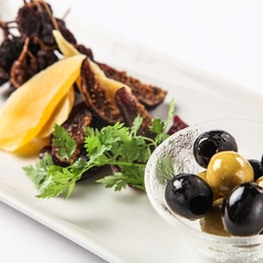 オリーブとドライフルーツ