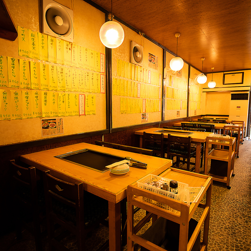 テーブル席やお座敷席でゆったりお過ごしください♪様々なシーンに合わせてお席をご案内いたします。