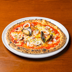 海の恵みのピッツァ