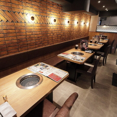 席間隔も十分ございますので、お席で美味しい焼肉をお楽しみください。