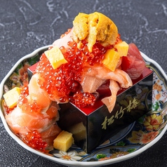 ～いくら、ウニと鮮魚～　贅沢な一品